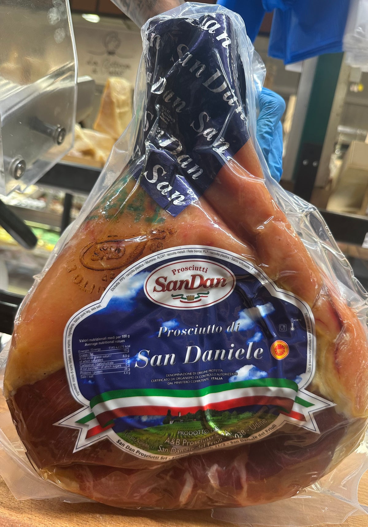 Jambon entier désossé San Daniele AOP. LIVRAISON INCLUSE.