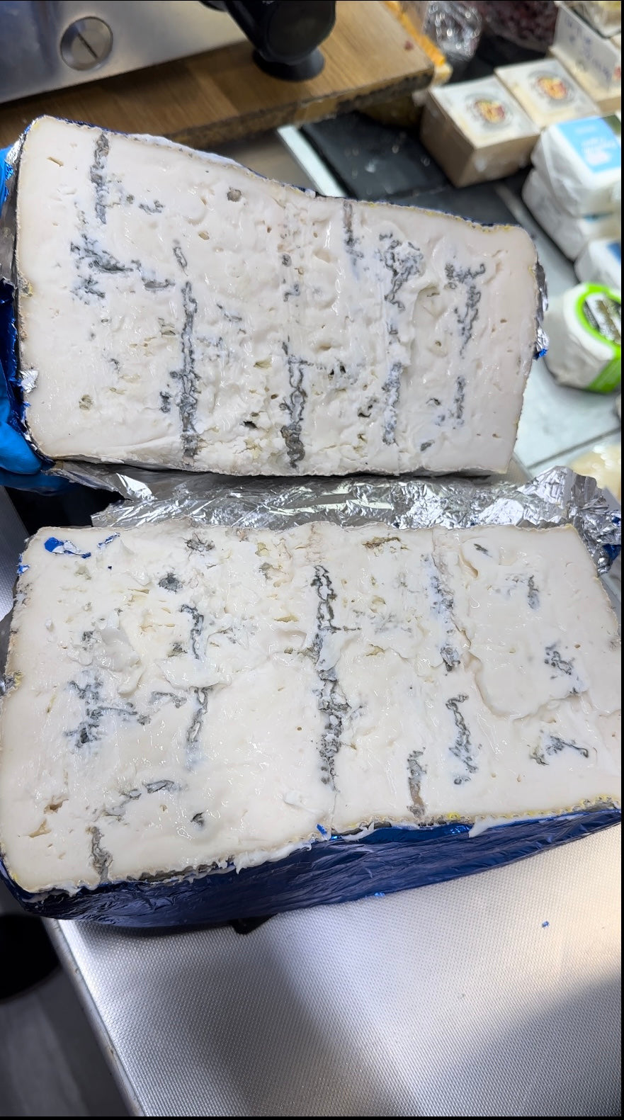 Creamy goat blue