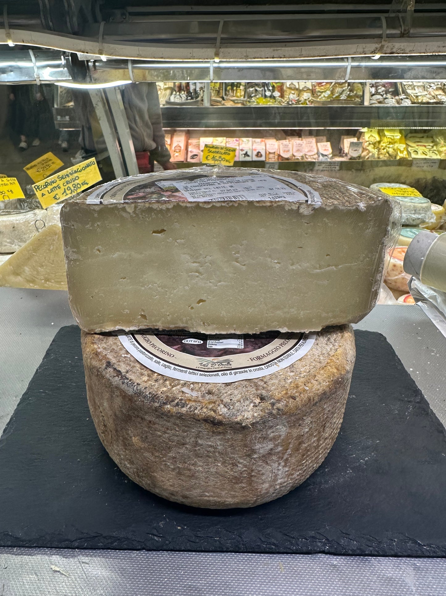 Pecorino di Pienza aged in cave