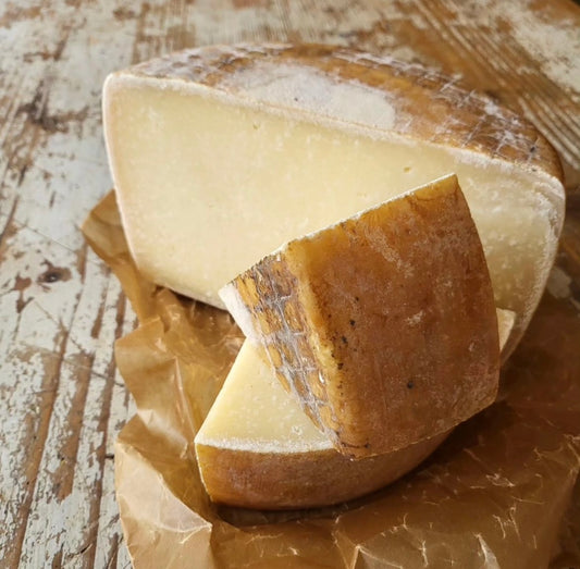 Organic raw milk champion male