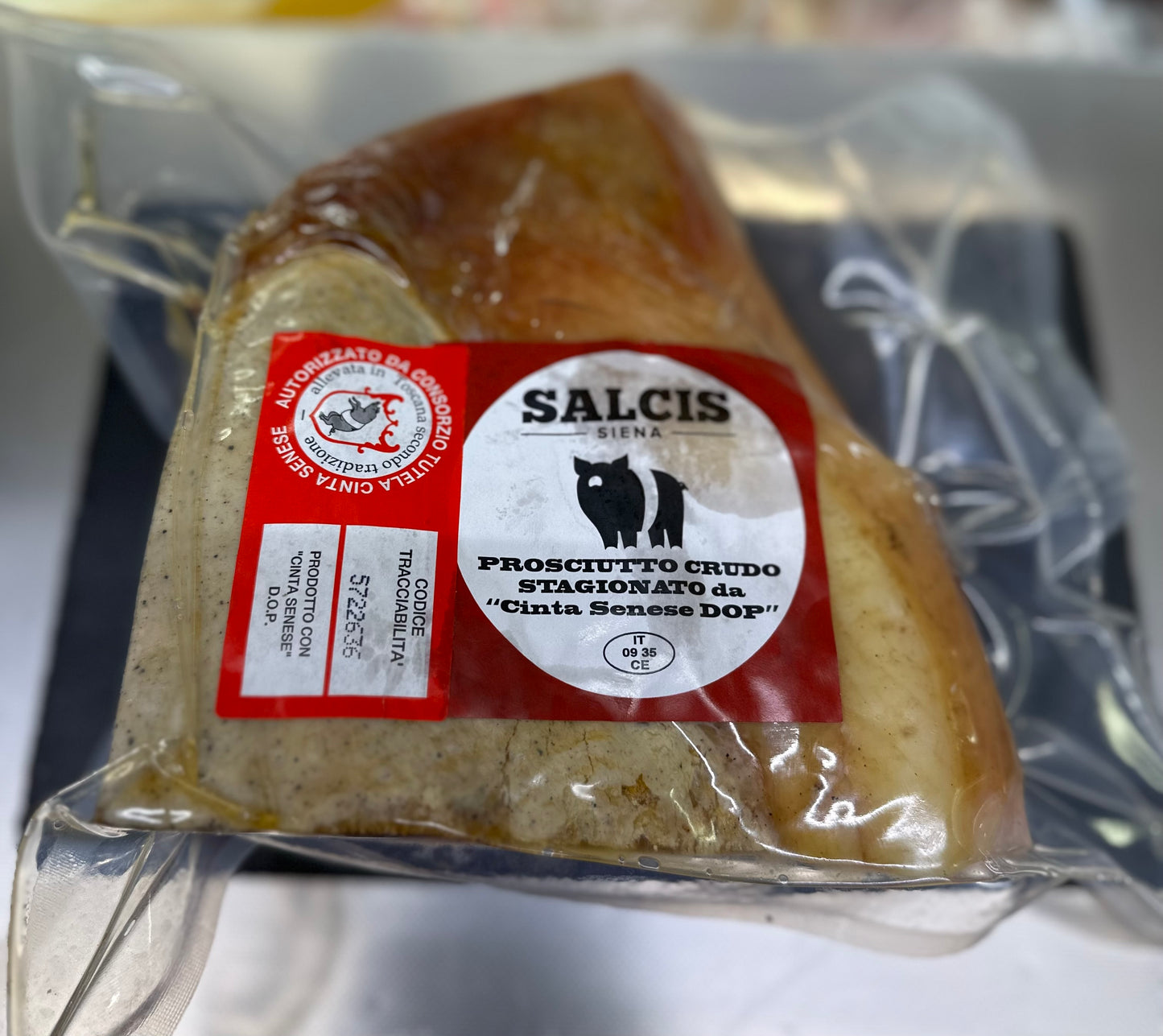 Prosciutto di cinta senese d.o.p. a pezzi