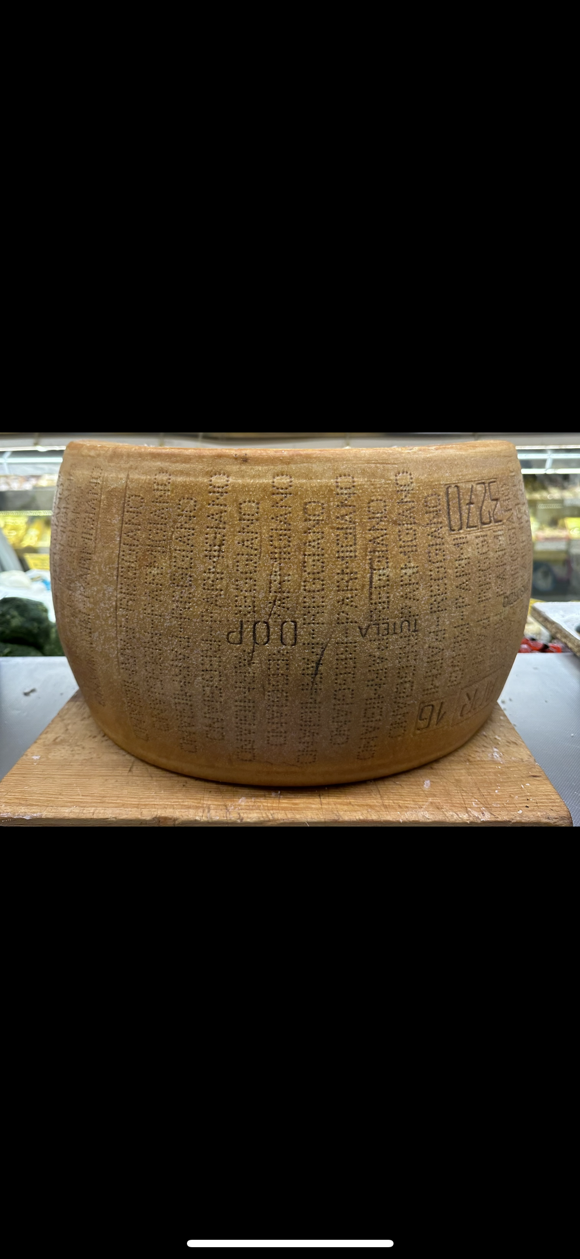 Parmigiano Reggiano DOP over 80 months