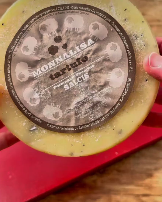 Pecorino with Siena truffle