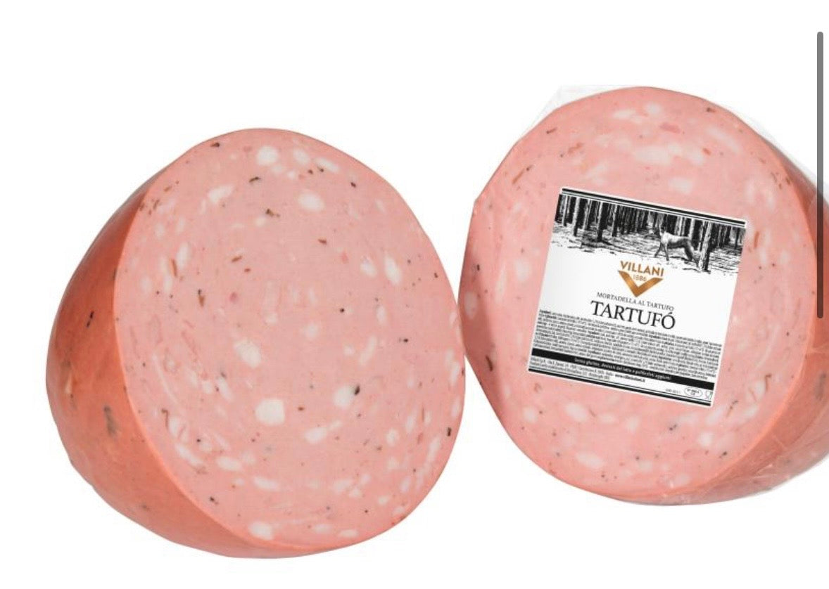 Mortadelle à la truffe Villani, tranchée