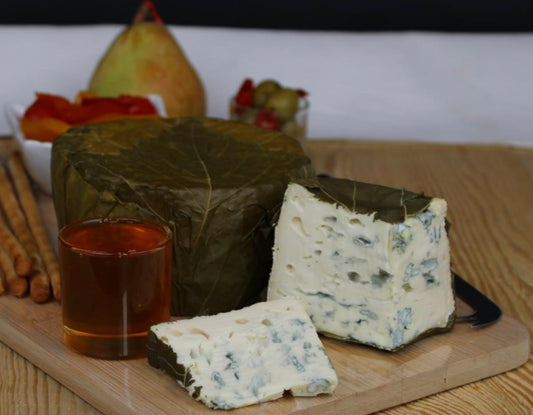Blu del re in foglie di vite al latte vaccino 200g