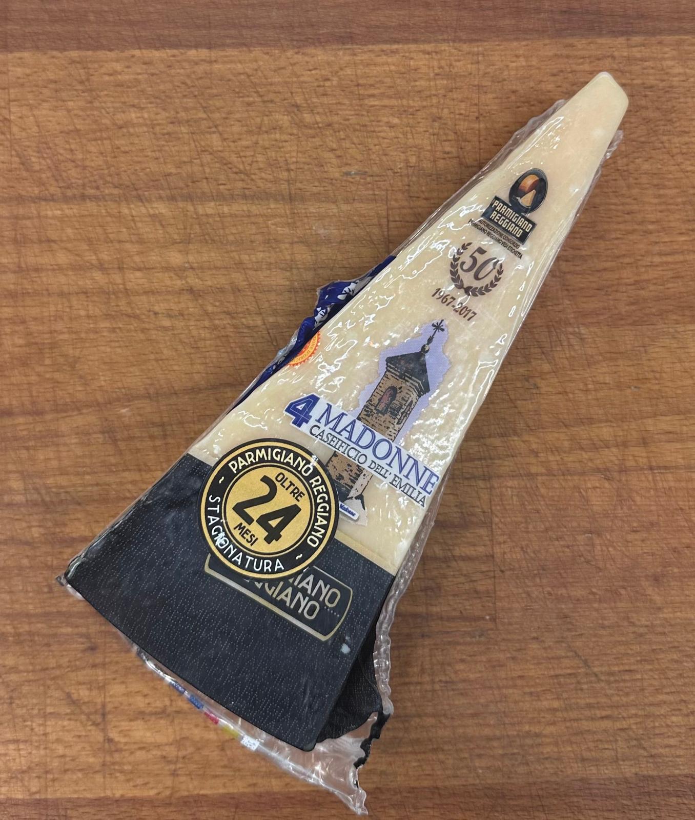 Parmigiano Reggiano DOP plus de 24 mois