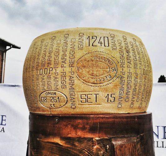 Forma Parmigiano reggiano dop OLTRE 48 MESI SPEDIZIONE INCLUSA