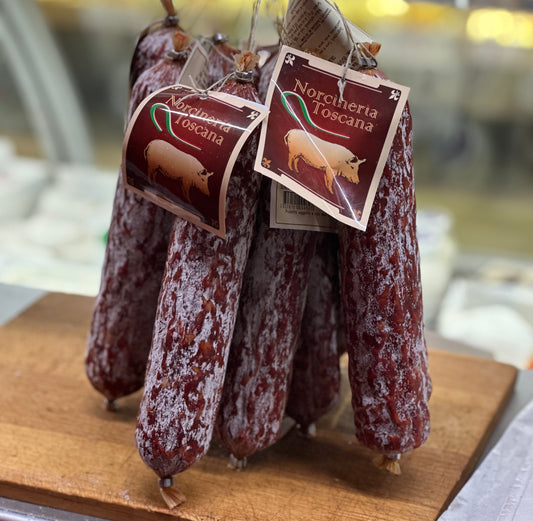 Salame piccante norcineria toscana