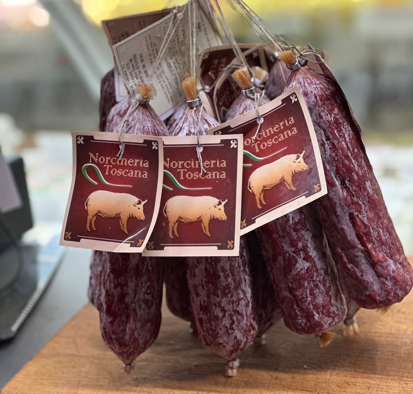 Salame con tartufo norcineria Toscana