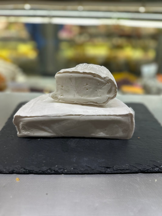 Blanc-manger de chèvre tranché