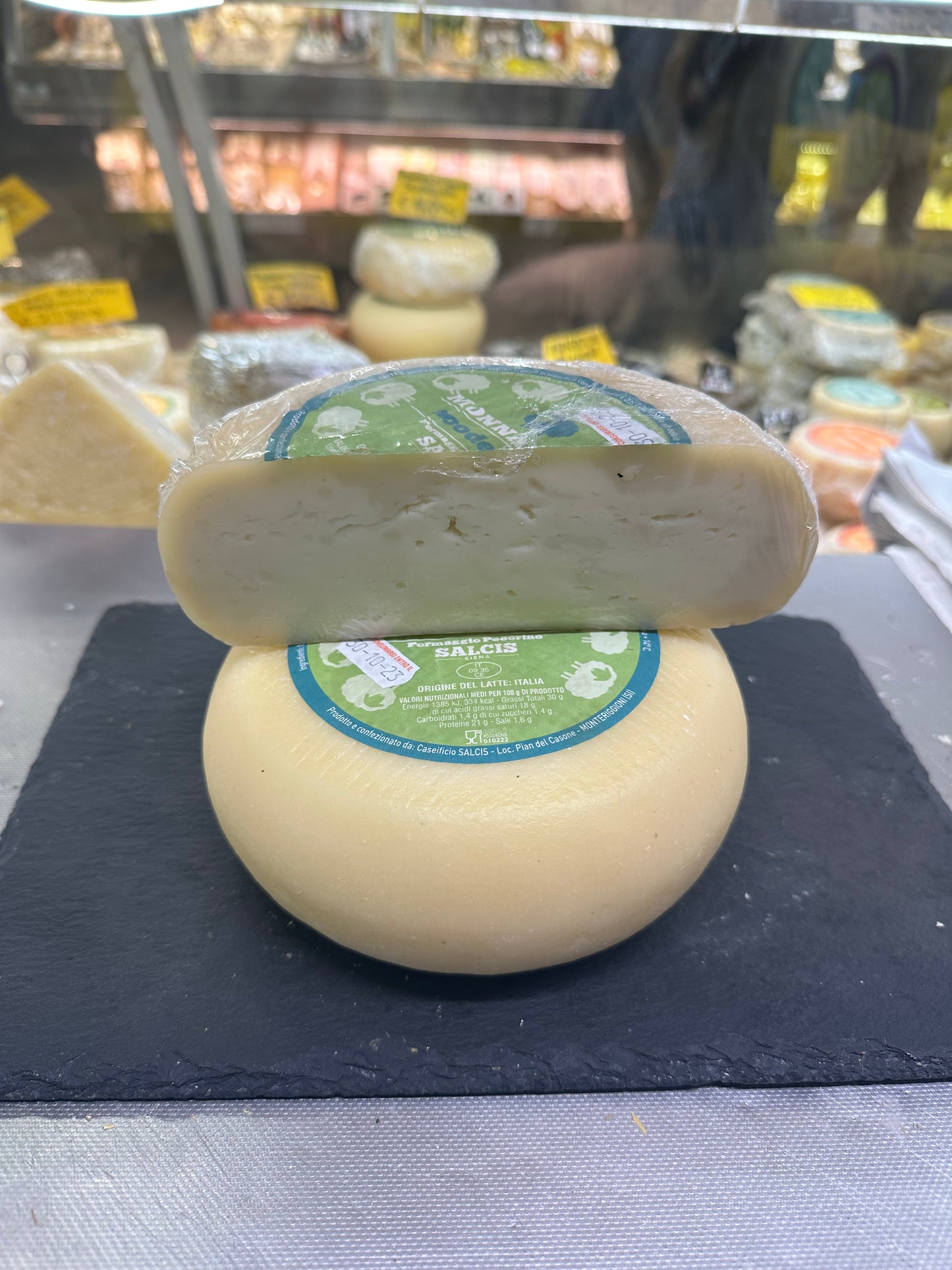 Pecorino scodellato