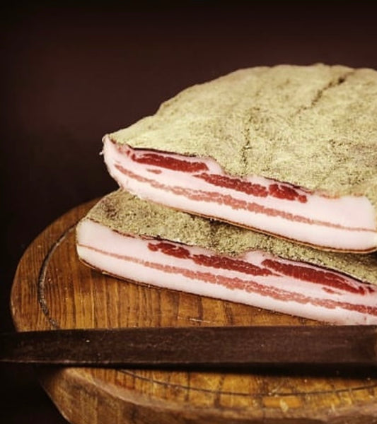 Pancetta tesa a pezzi